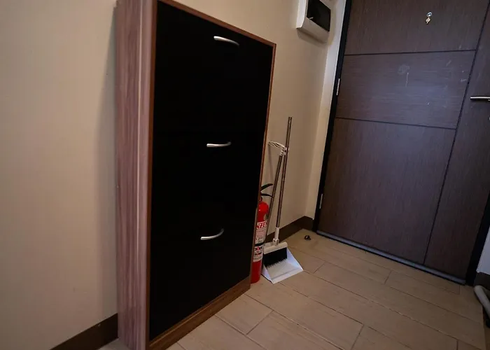 Apartment Elegant Unit, Fast Wifi, Near Makati Medical Centr *
