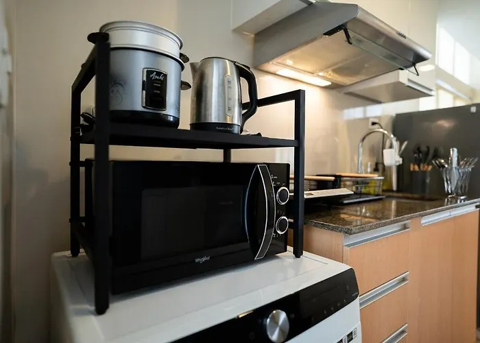 Elegant Unit, Fast Wifi, Near Makati Medical Centr Apartment