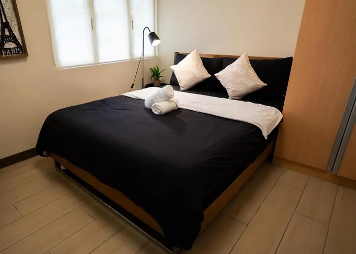Elegant Unit, Fast Wifi, Near Makati Medical Centr Apartment